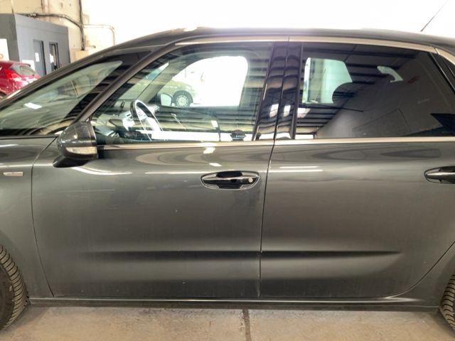 Citroen C4 Picasso 1.6 Blue-HDi Shine — zdjęcie 4