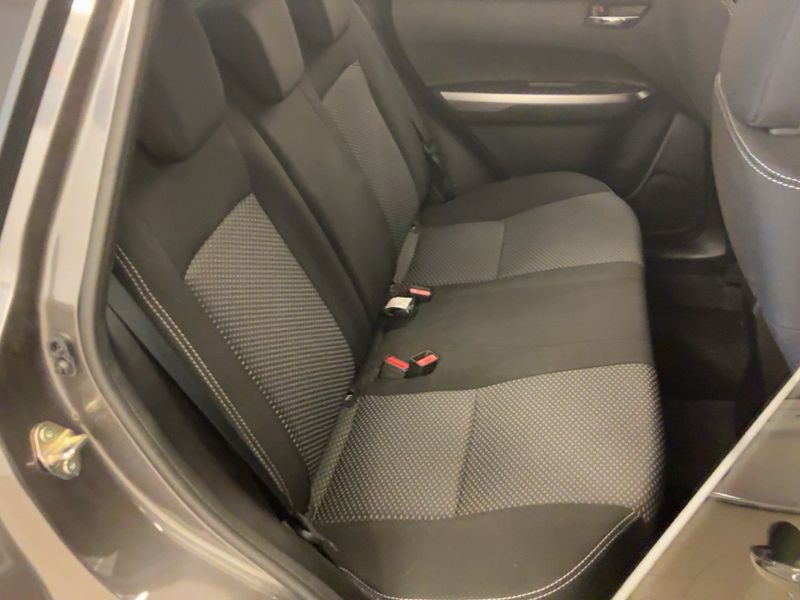 Suzuki Vitara 1.4 BoosterJet Mild-Hybrid Comfort 4x2 — zdjęcie 14