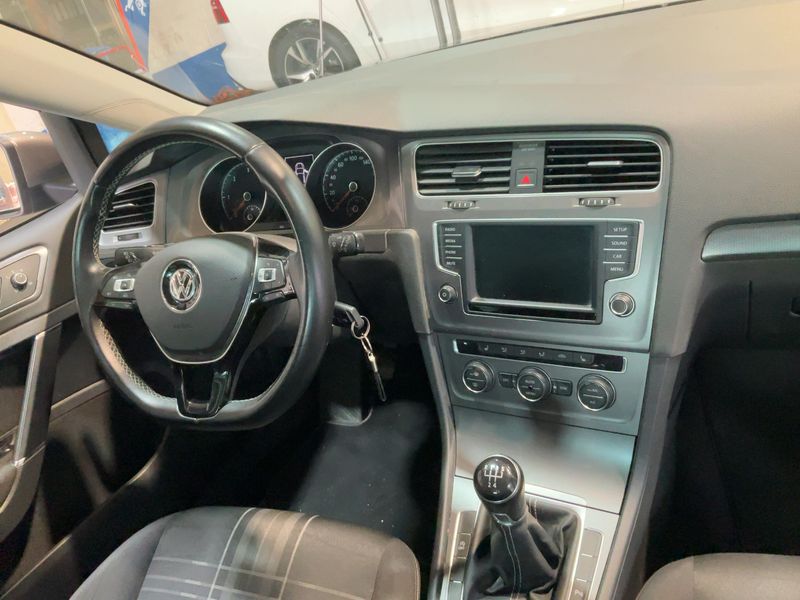 Volkswagen Golf VII 1.6 TDI Lounge BlueMotion Tech — zdjęcie 12