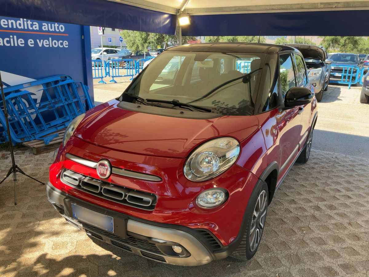 Fiat 500L 2018 — photo 1
