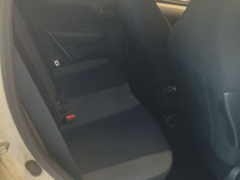 Citroen C1 1.2 VTi Shine — zdjęcie 14
