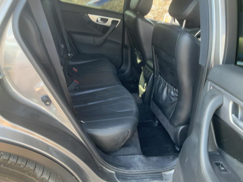 Infiniti FX 3.0 V6 Diesel FX30d S Premium — zdjęcie 14
