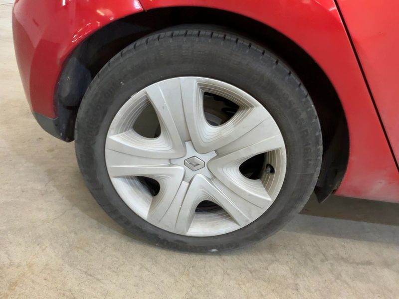 Renault Clio 0.9 Energy Dynamique 2013 – снимка 9