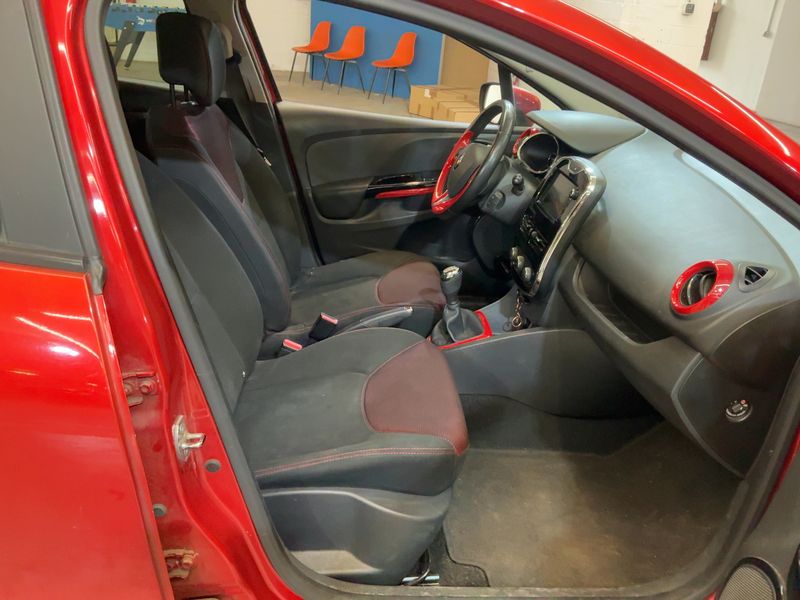 Renault Clio 0.9 Energy Dynamique 2013 – снимка 17