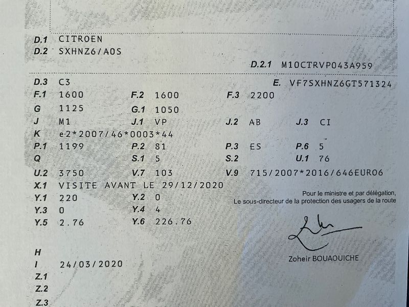 Citroen C3 1.2 PureTech Feel — zdjęcie 15