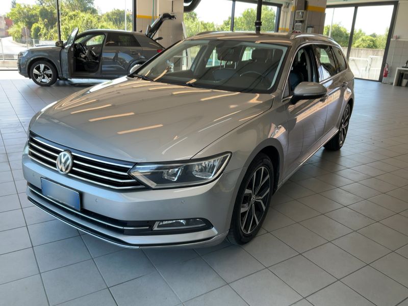Volkswagen Passat 2.0 TDI Executive BluMotionTech 2015 – снимка 1
