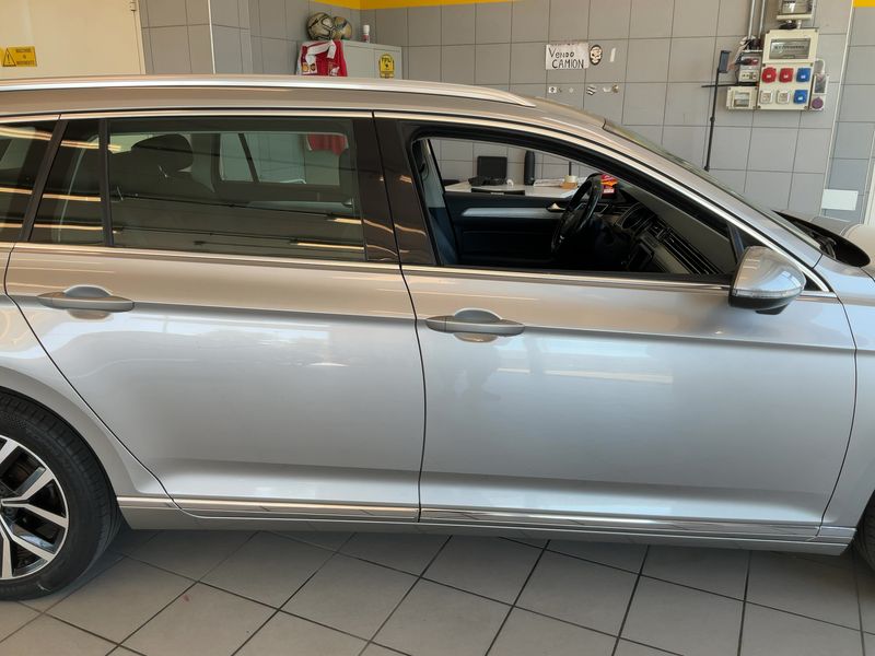 Volkswagen Passat 2.0 TDI Executive BluMotionTech 2015 – снимка 10