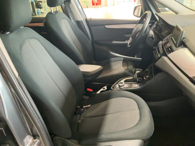 BMW 2er 218d Gran Tourer Business — zdjęcie 11