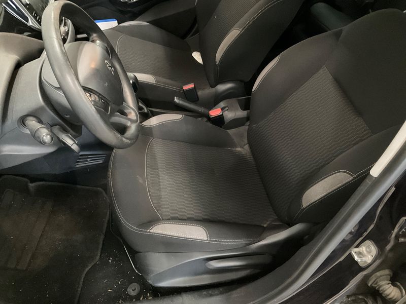 Peugeot 208 1.6 Blue-HDi Active 2016 – снимка 28