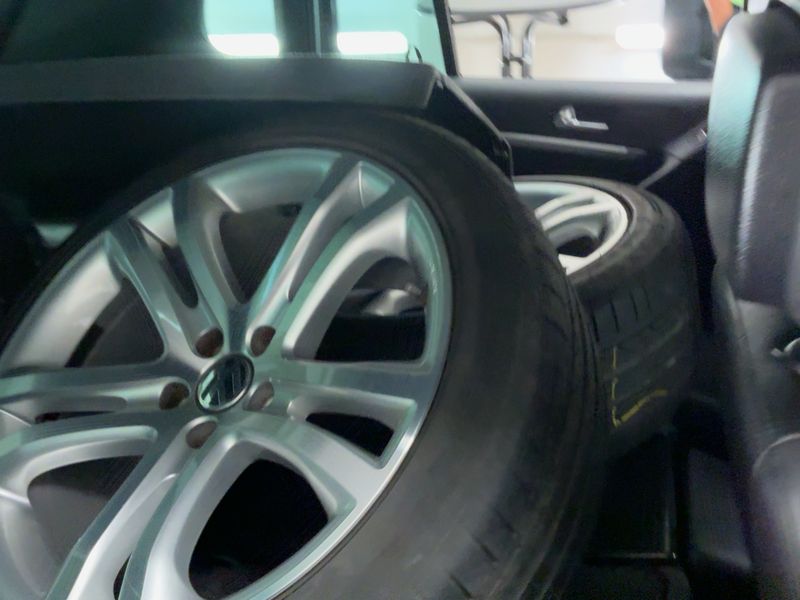 Volkswagen Tiguan 2.0 TDI Sport & Style BlueMotion Tech 2012 – снимка 20