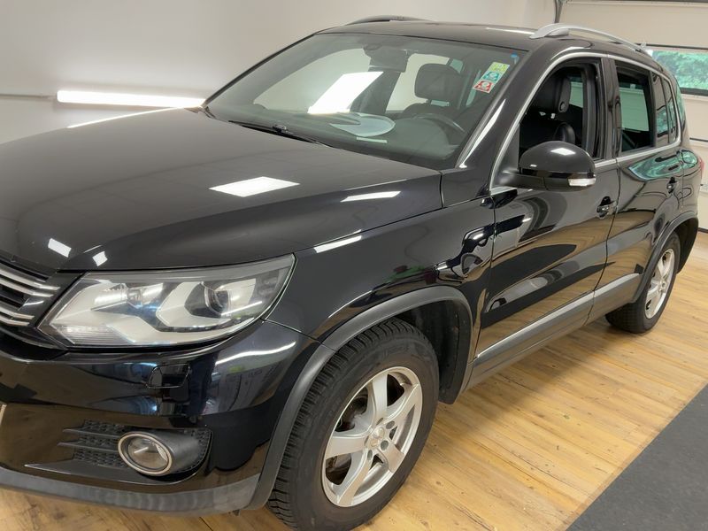Volkswagen Tiguan 2.0 TDI Sport & Style BlueMotion Tech 2012 – снимка 2