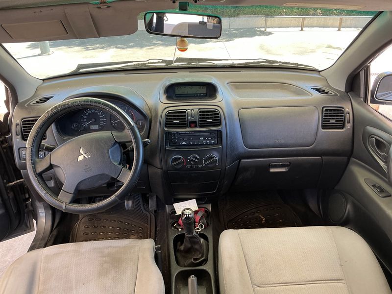 Mitsubishi Space Star 1.9 DI-D Comfort 1900 — zdjęcie 12