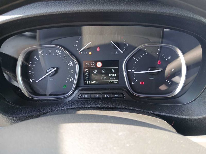 Opel Vivaro 2.0 Diesel L Doppelkabine Edition L3 — zdjęcie 12