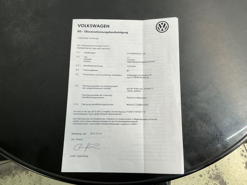 Volkswagen Touran 1.4 TSI Highline BlueMotion Tech — zdjęcie 16