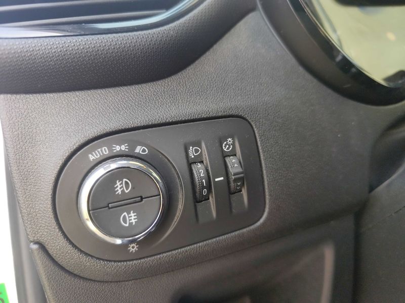 Opel Crossland X 1.2 Turbo Design Line 2019 – снимка 16