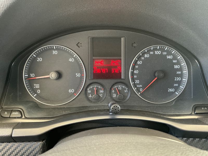 Volkswagen Golf V 1.9 TDI Highline — zdjęcie 13
