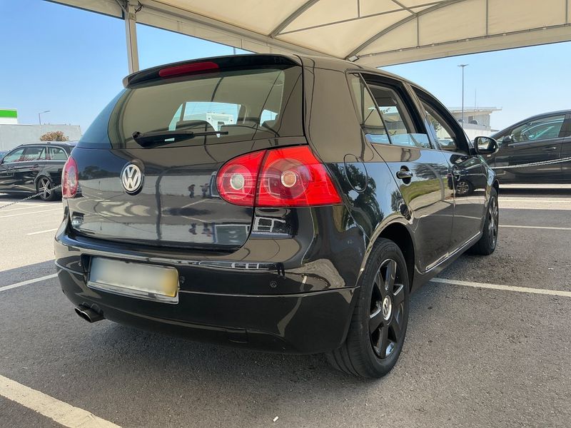 Volkswagen Golf V 1.9 TDI Highline — zdjęcie 6