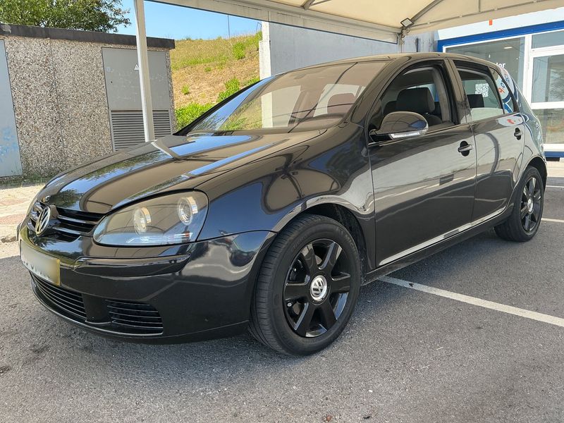 Volkswagen Golf V 1.9 TDI Highline — zdjęcie 2