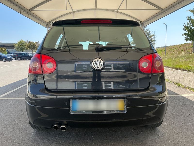 Volkswagen Golf V 1.9 TDI Highline — zdjęcie 5
