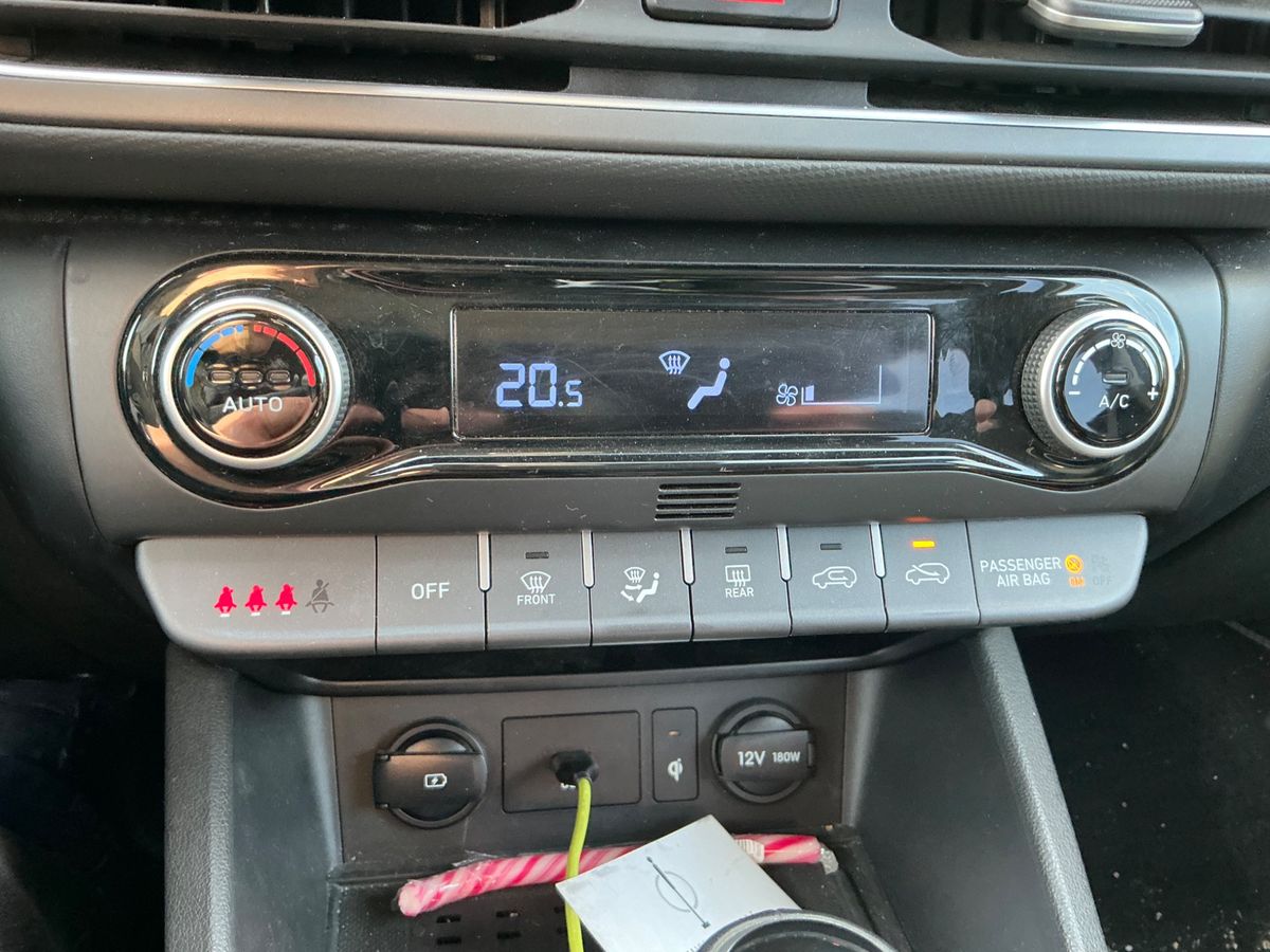Hyundai Kona 2021 — photo 24