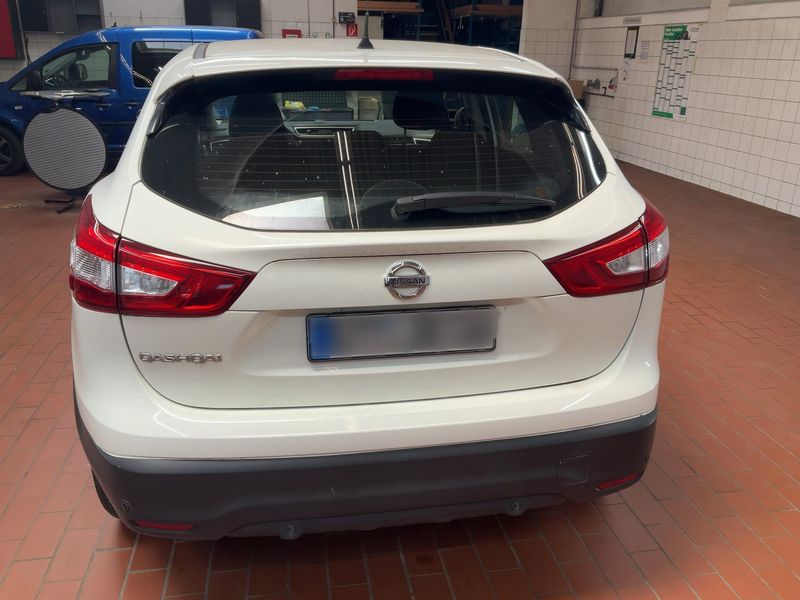 Nissan Qashqai 1.2 Acenta 2015 – снимка 7