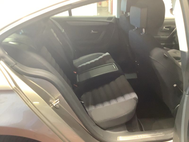 Volkswagen CC 2.0 TDI BlueMotion Tech — zdjęcie 14