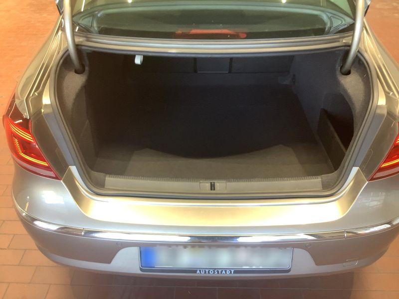 Volkswagen CC 2.0 TDI BlueMotion Tech — zdjęcie 10