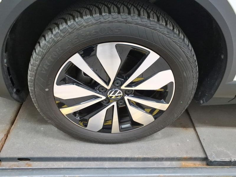 Volkswagen T-Roc 1.0 TSI Move — zdjęcie 24