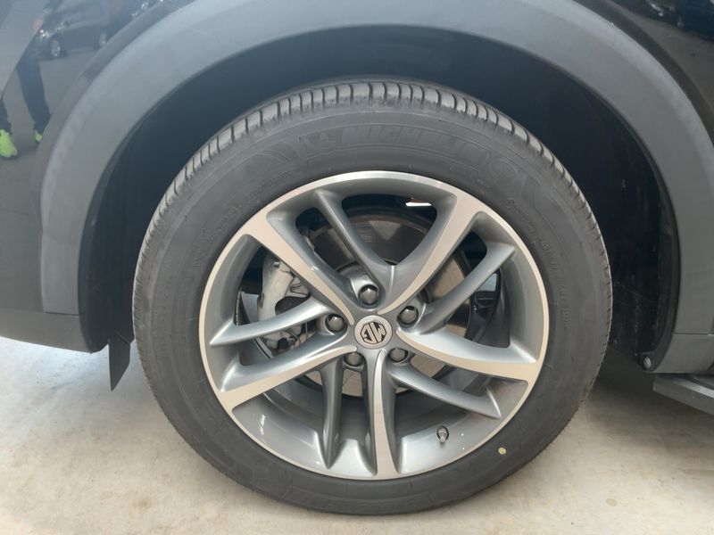 MG EHS 1.5 T-GDI Plug-in Hybrid Luxury 2024 – снимка 3