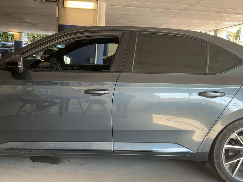 Skoda Superb 1.5 TSI ACT SportLine Plus — zdjęcie 4