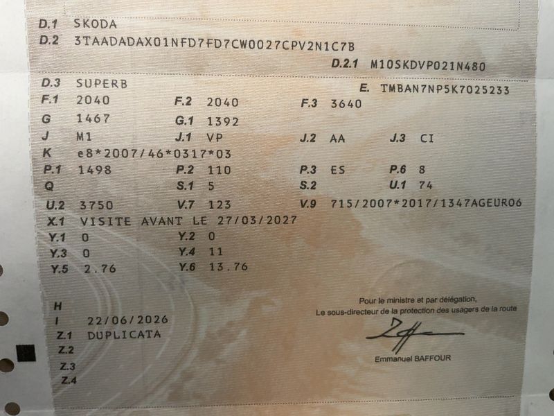 Skoda Superb 1.5 TSI ACT SportLine Plus — zdjęcie 15