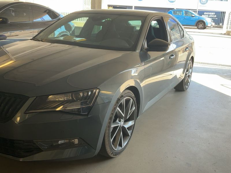 Skoda Superb 1.5 TSI ACT SportLine Plus — zdjęcie 2
