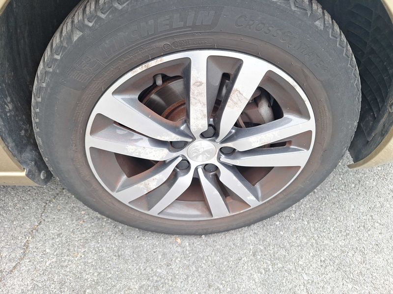 Peugeot 308 1.5 Blue-HDi Allure 2018 – снимка 32