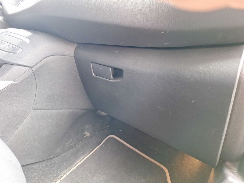 Peugeot 308 1.5 Blue-HDi Allure 2018 – снимка 93