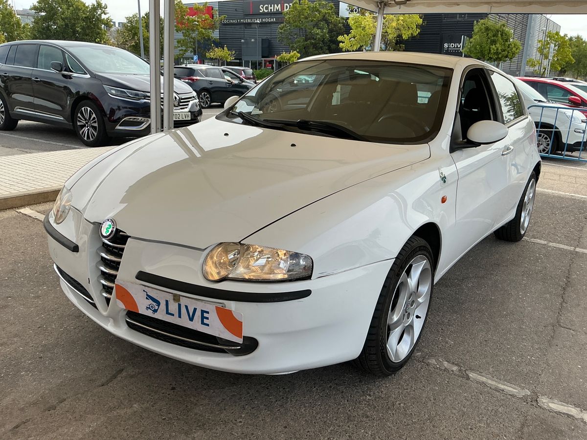 Alfa Romeo Alfa 147 2.0 T.Spark Distinctive