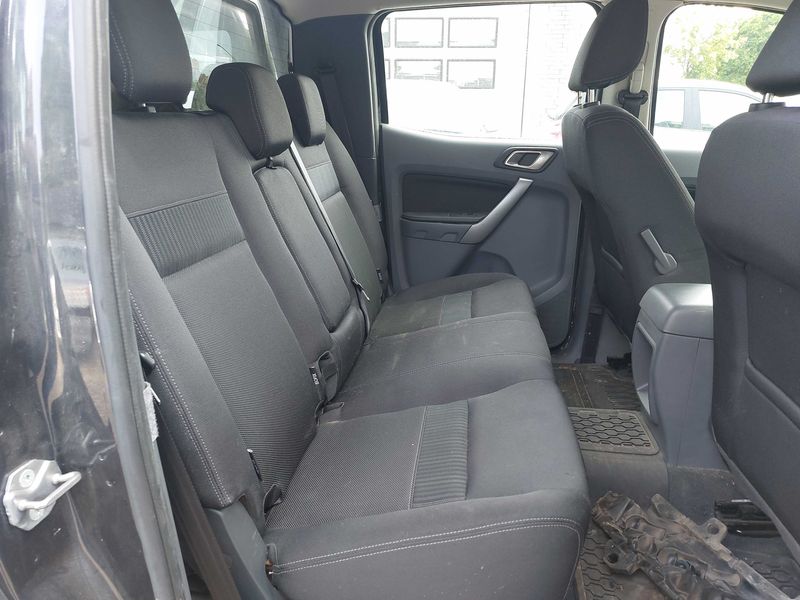 Ford Ranger 2.2 TDCi Doppelkabine 4x4 XLT — zdjęcie 12