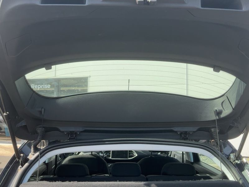 Peugeot 308 1.5 Blue-HDi Active Business 2019 – снимка 15
