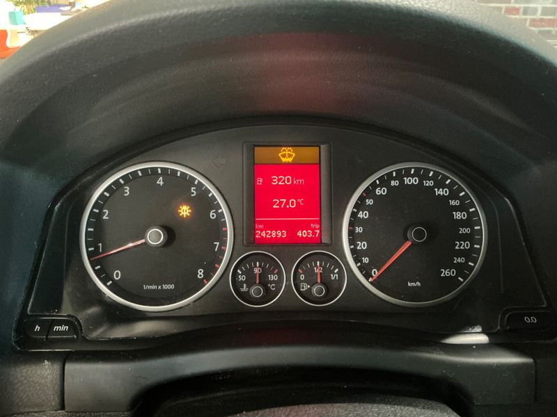 Volkswagen Tiguan 1.4 TSI Track & Field 4Motion — zdjęcie 4