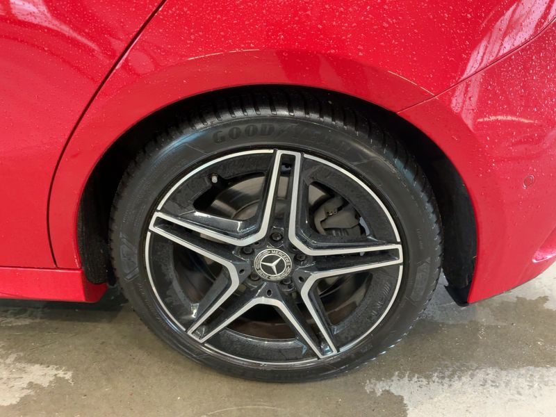 Mercedes-Benz A-Klasse A 250 4Matic AMG Line 2019 – снимка 5