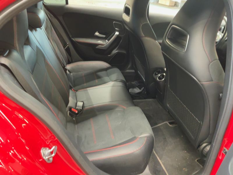 Mercedes-Benz A-Klasse A 250 4Matic AMG Line 2019 – снимка 19