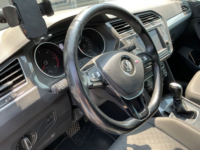 Volkswagen Tiguan 2.0 TDI Style BlueMotion Tech 2017 – снимка 31