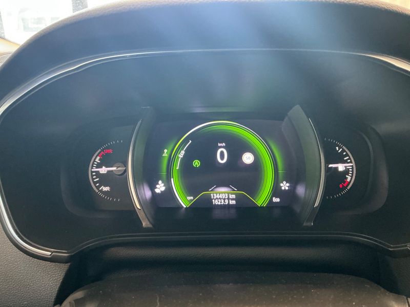Renault Megane 1.6 dCi Akaju 2018 – снимка 18