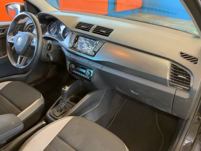 Skoda Fabia 1.2 TSI Joy — zdjęcie 12