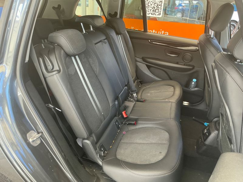 BMW 2er 216d Gran Tourer Sport Line — zdjęcie 14