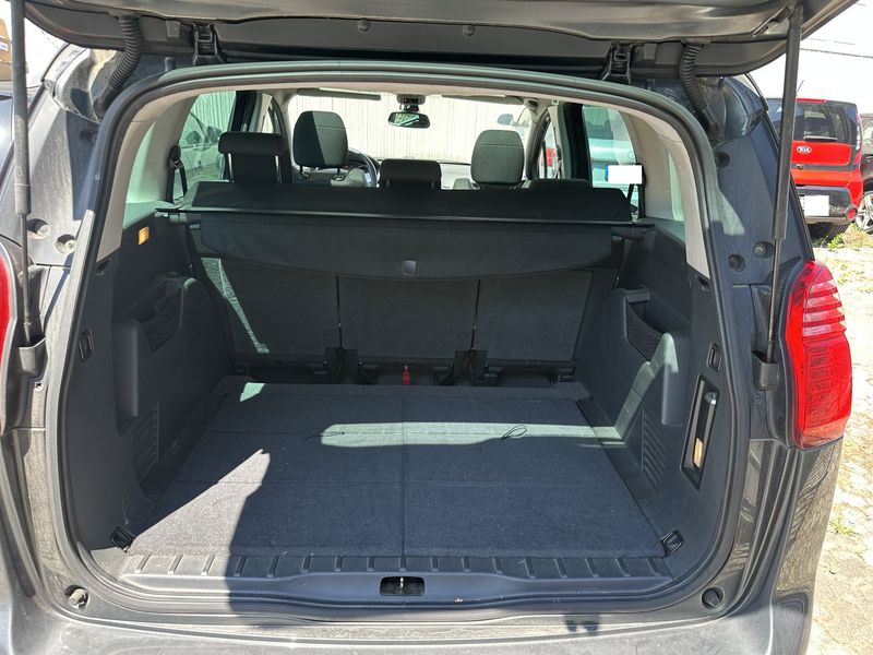 Peugeot 5008 2.0 HDi Platinum — zdjęcie 9