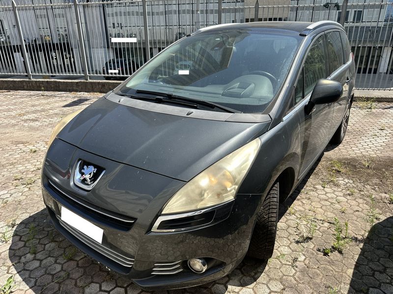 Peugeot 5008 2.0 HDi Platinum — zdjęcie 2