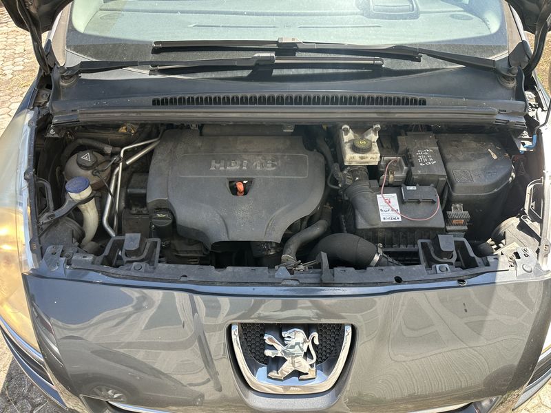 Peugeot 5008 2.0 HDi Platinum — zdjęcie 8