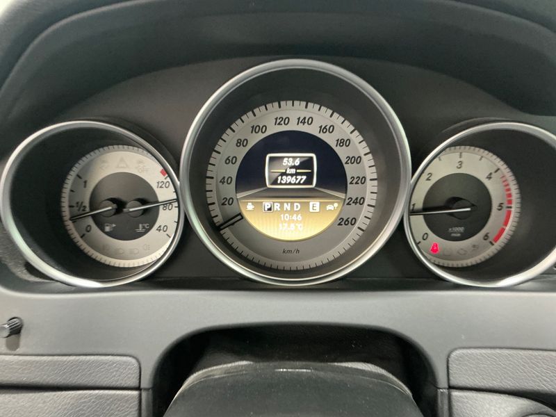 Mercedes-Benz C-Klasse C 220 CDI BlueEfficiency Avantgarde — zdjęcie 13