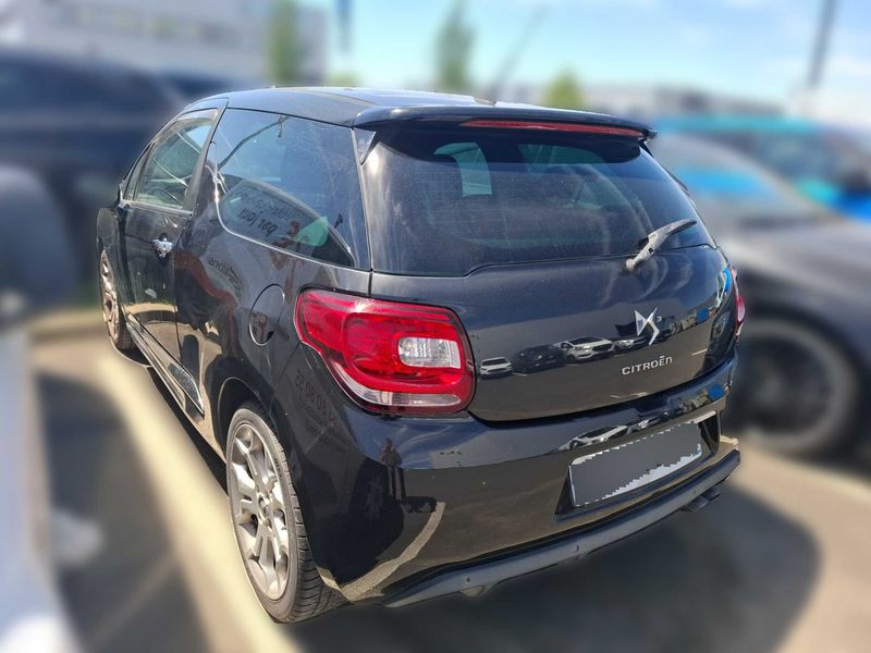 Citroen DS3 1.6 THP SportChic — zdjęcie 3