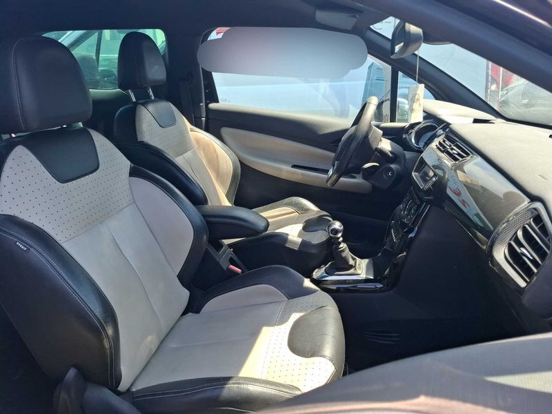 Citroen DS3 1.6 THP SportChic — zdjęcie 10